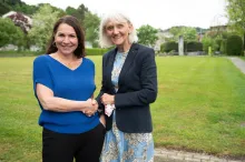 Rita Zicola und Helga Christina Stalder Präsidiumswechsel