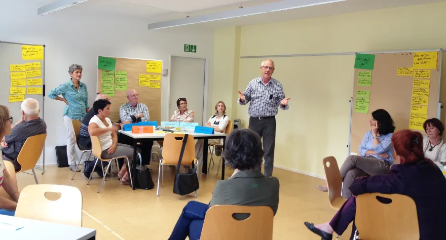 Freiwillige beim Roundtable in Luzern